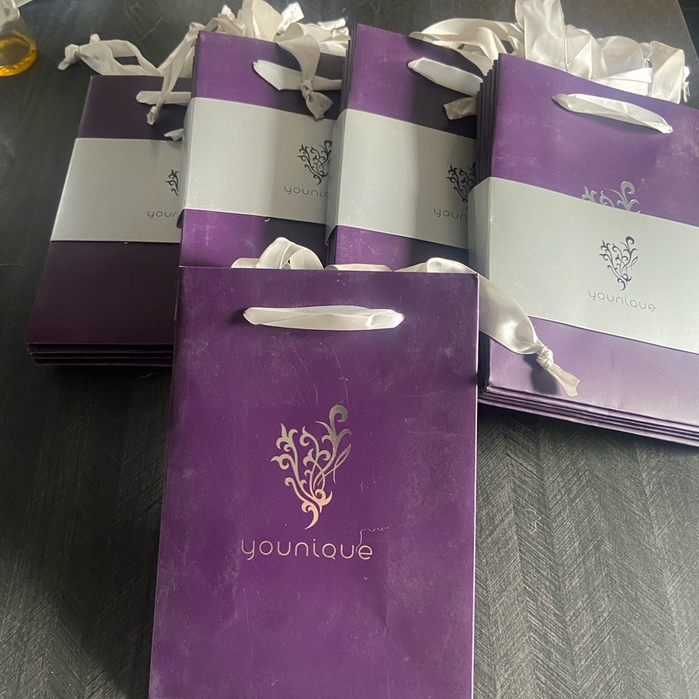 Younique 21 gift bags